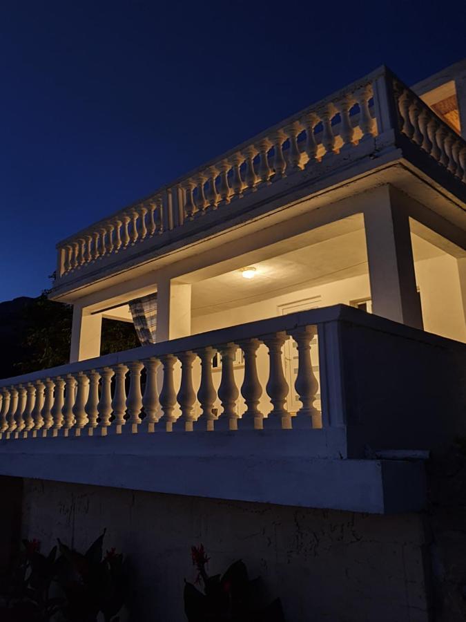 Kuca Za Odmor Seahouse Apartment Karlobag Exterior foto